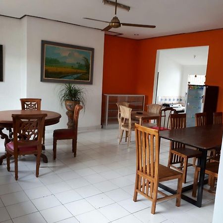 Anggrek Mas Bed & Breakfast Ubud Exterior foto